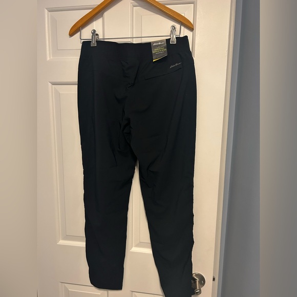Eddie Bauer Ladies Traveler Pant - Picture 7 of 8